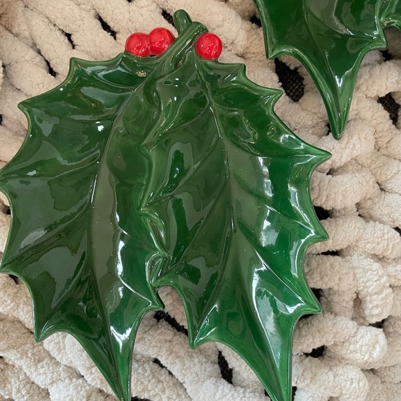 SET OF 2 VINTAGE CERAMIC HOLLY BERRY DIVIDED CANDY/RELISH/TRINKET DISH - Picture 5 of 11